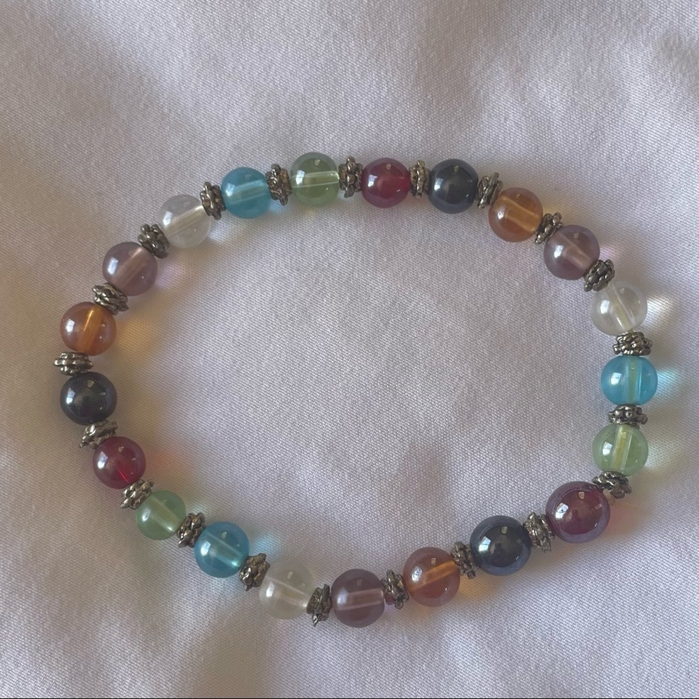 BRACELET - Brand New Multi-colored Beaded Bracelet
